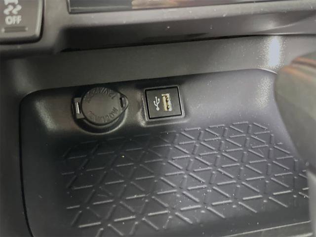 Certified 2025 Toyota RAV4 XLE image 29