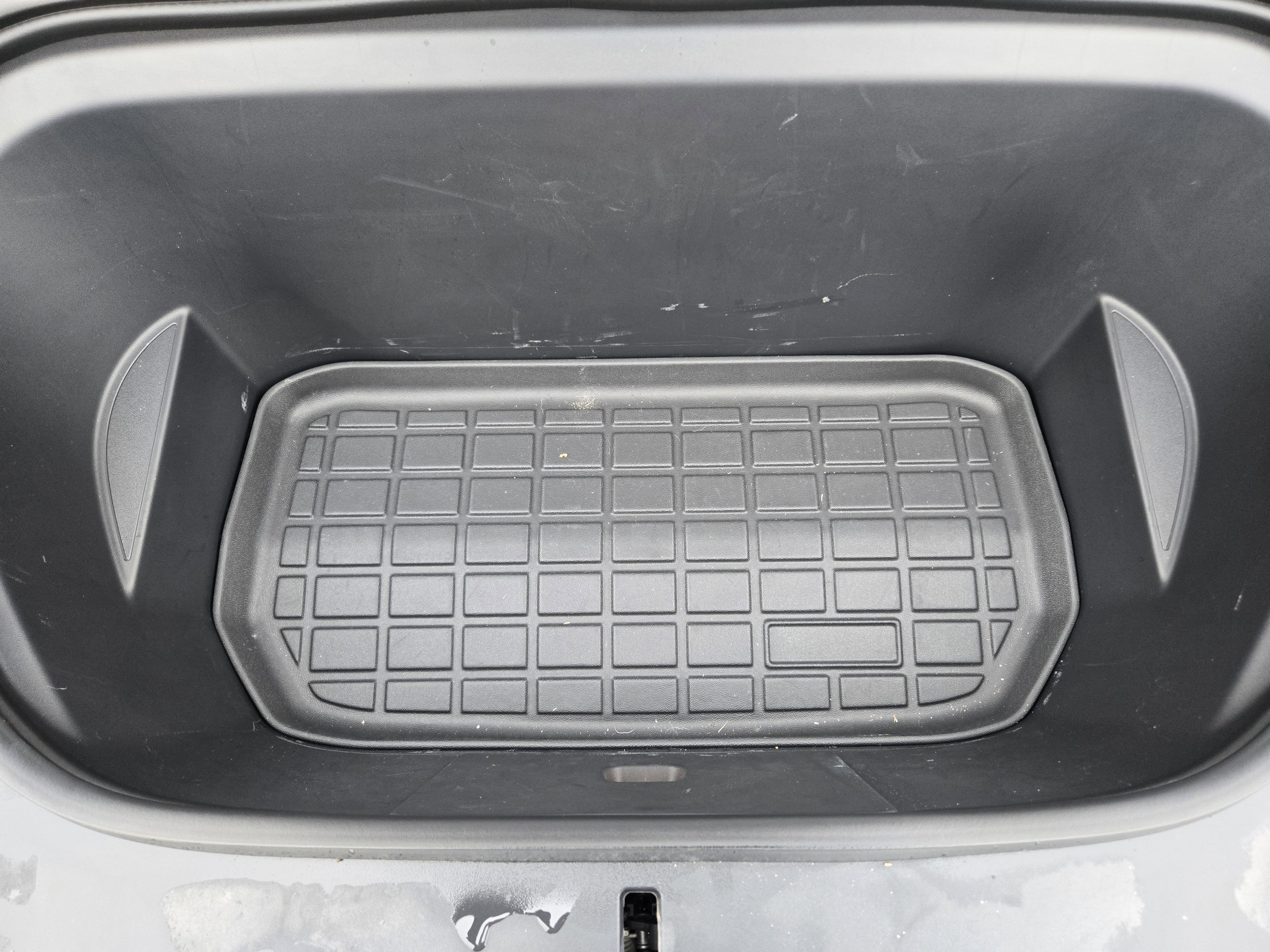 Used 2024 Tesla Model Y Long Range image 23