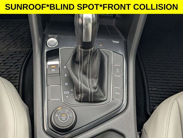 Used 2021 Volkswagen Tiguan SE R-Line w/ 3rd Row Seat Package image 24