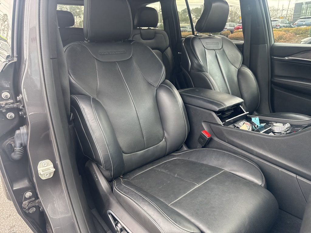 Used 2023 Jeep Grand Cherokee Overland w/ Luxury Tech Group IV image 7