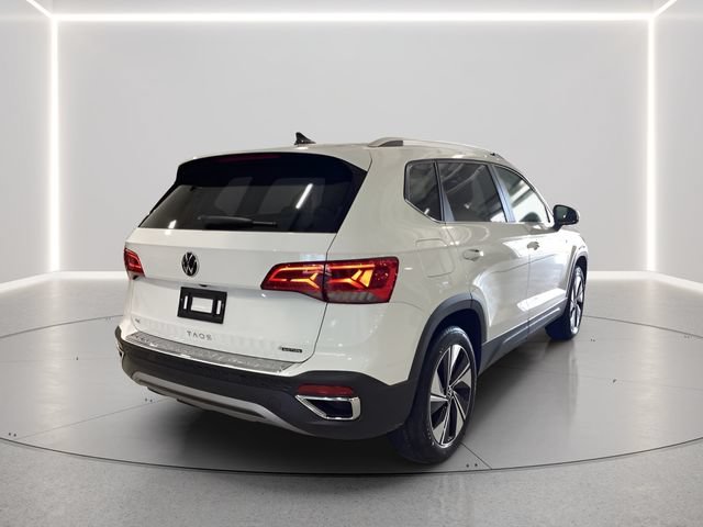 Certified 2023 Volkswagen Taos SE w/ Panoramic Sunroof Package AWD/4WD image 28