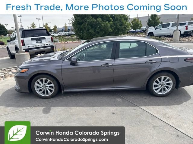 Used 2021 Toyota Camry LE FWD image 4
