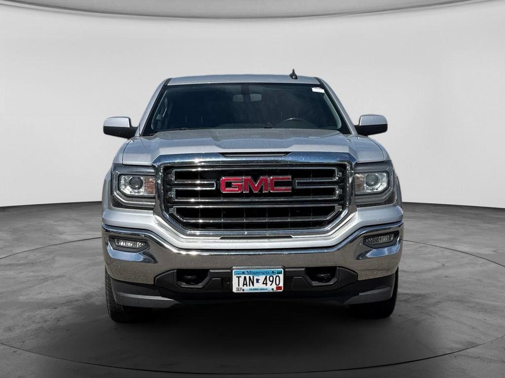 Used 2017 GMC Sierra 1500 SLE w/ SLE Value Package AWD/4WD image 2