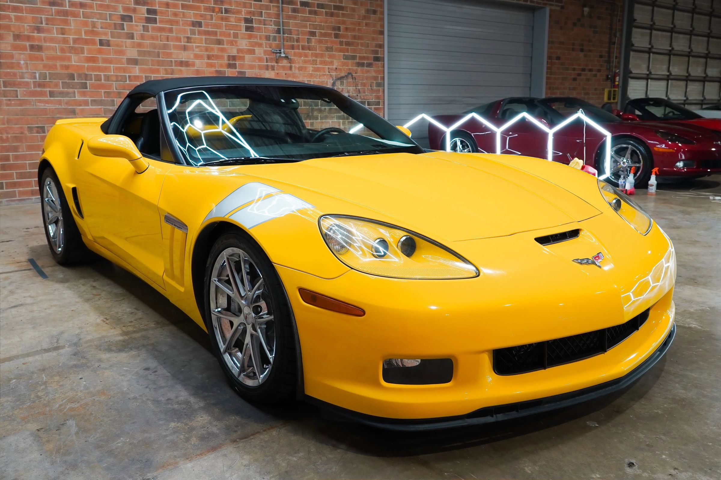 Used 2010 Chevrolet Corvette Grand Sport w/ Preferred Equipment Group RWD image 4