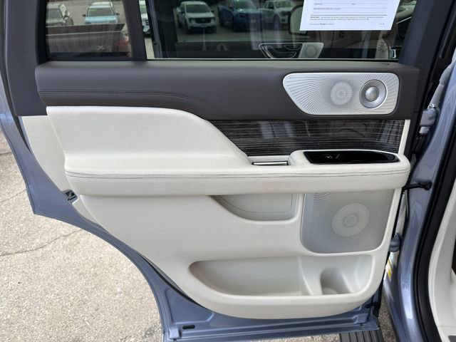 Used 2022 Lincoln Navigator Black Label AWD/4WD image 21