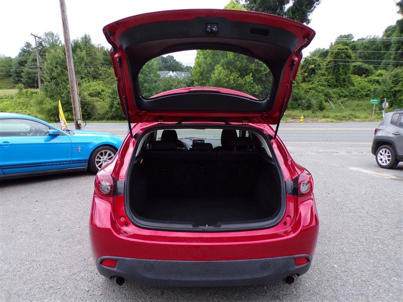 Used 2014 MAZDA MAZDA3 i Touring w/ Technology Package FWD image 39