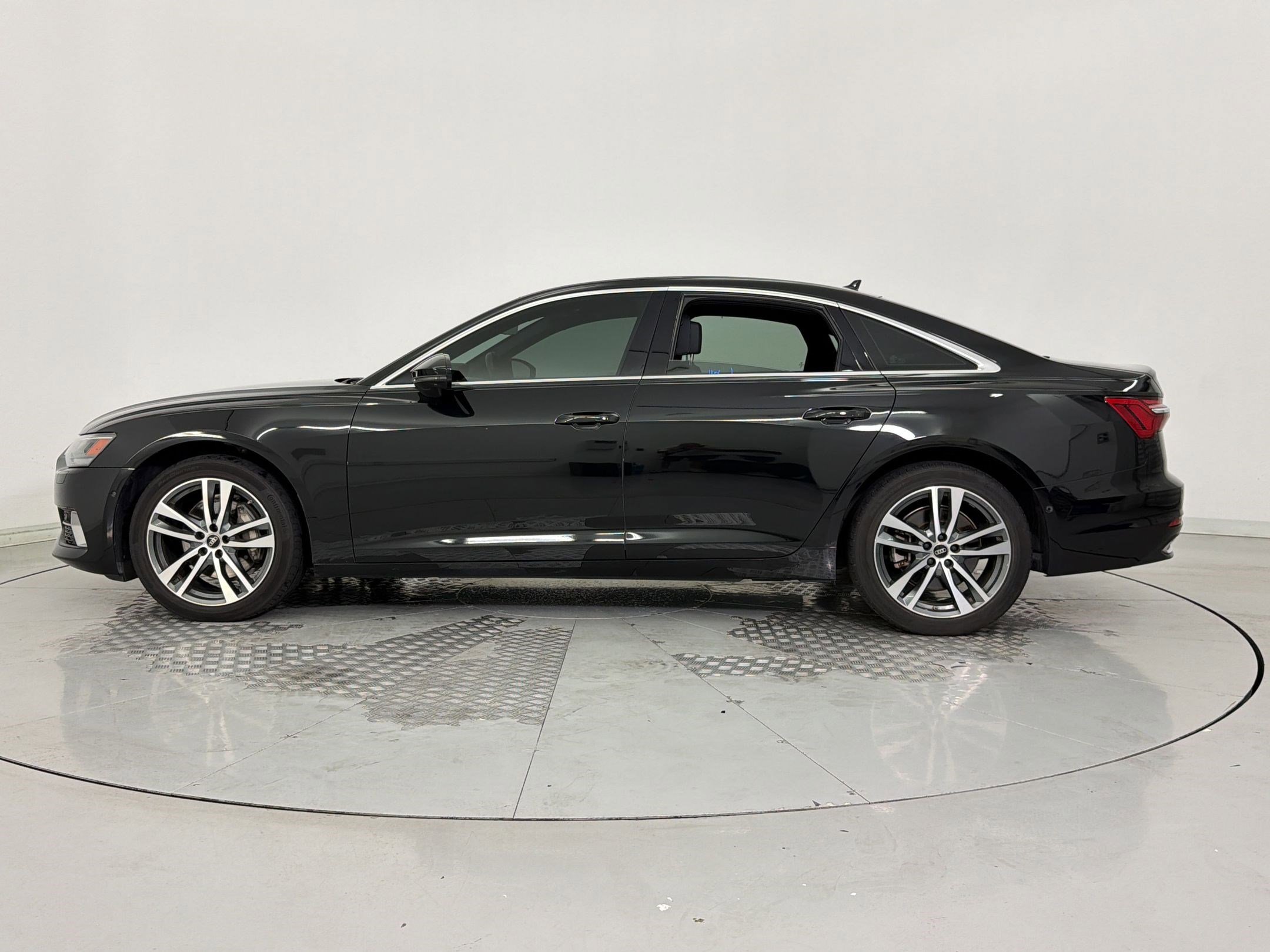 Used 2023 Audi A6 2.0T Premium w/ Convenience Package AWD/4WD image 2