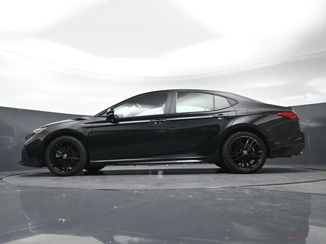 Used 2025 Toyota Camry SE FWD image 38