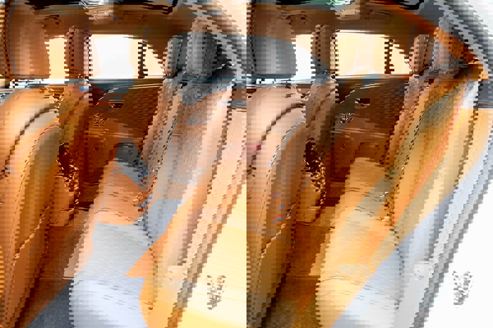 Used 2023 Bentley Flying Spur W12 image 13