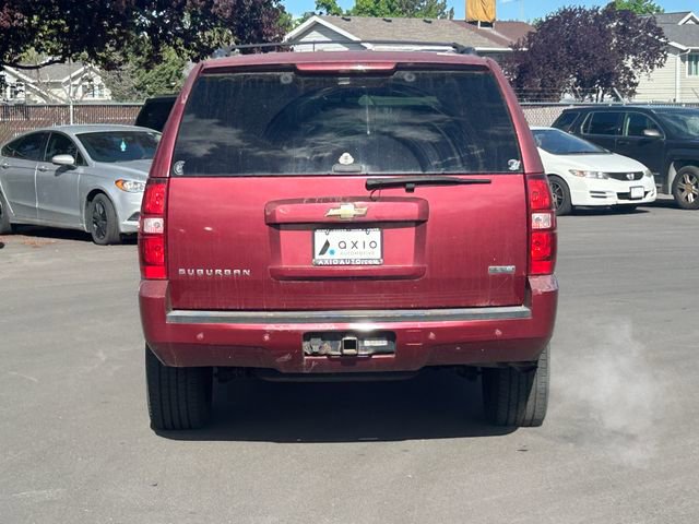 Used 2007 Chevrolet Suburban LT w/ LT Preferred Equipment Group AWD/4WD image 5