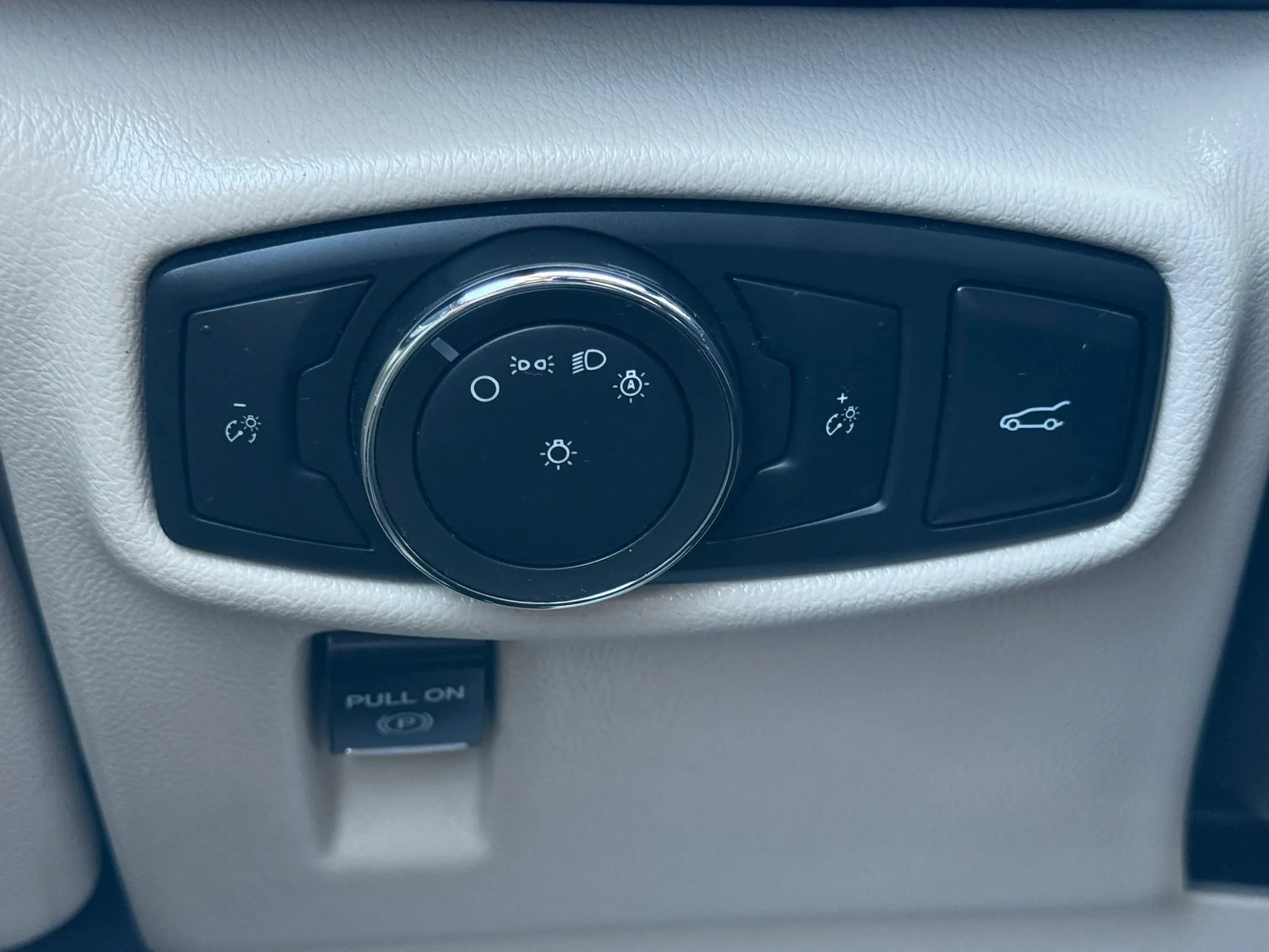Used 2016 Lincoln MKX Select w/ Select Plus Package AWD/4WD image 41
