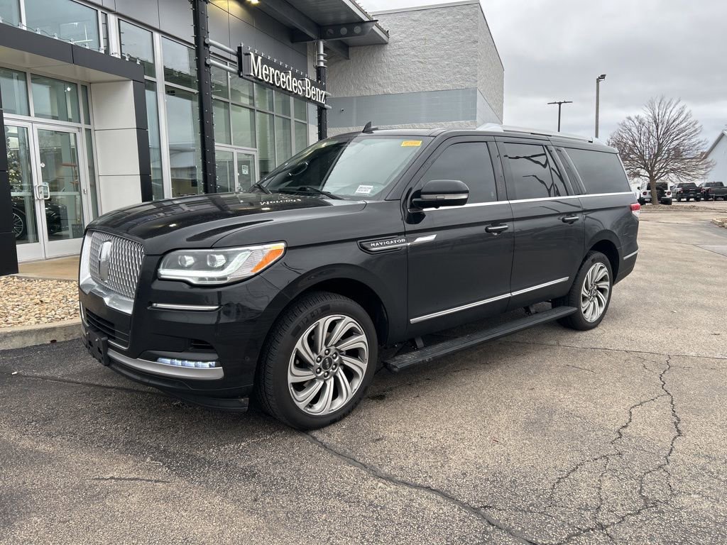 Used 2022 Lincoln Navigator L Reserve video 2