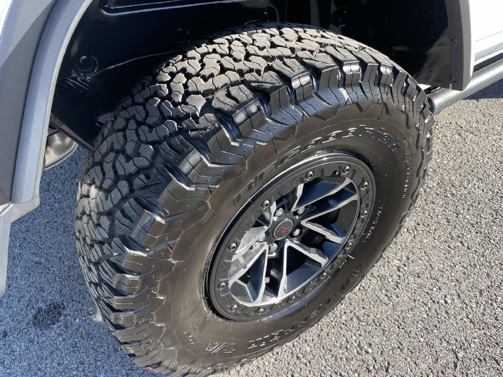 Used 2024 Jeep Wrangler Unlimited Rubicon AWD/4WD image 24