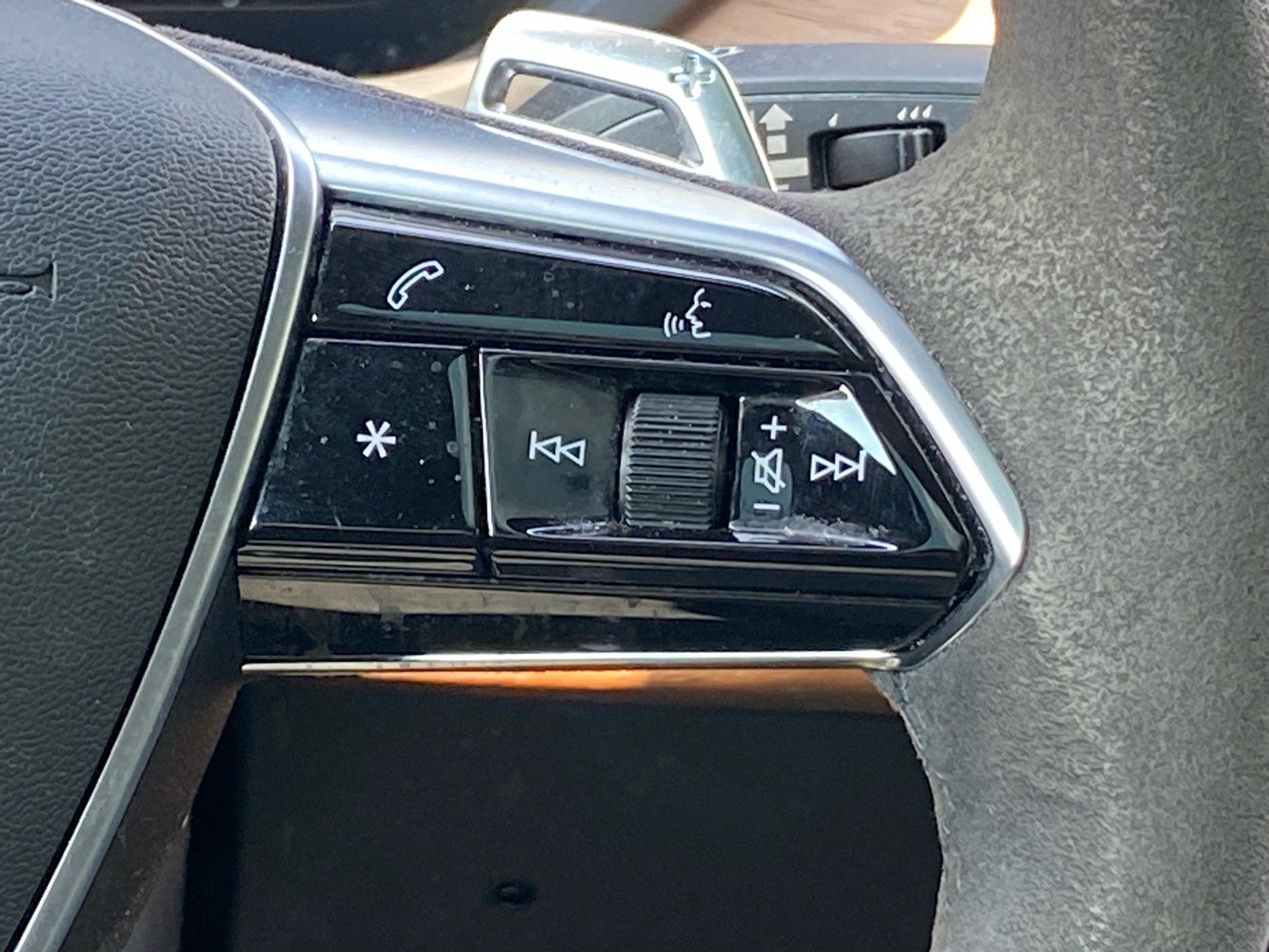 Used 2022 Audi e-tron GT Premium Plus AWD/4WD image 7