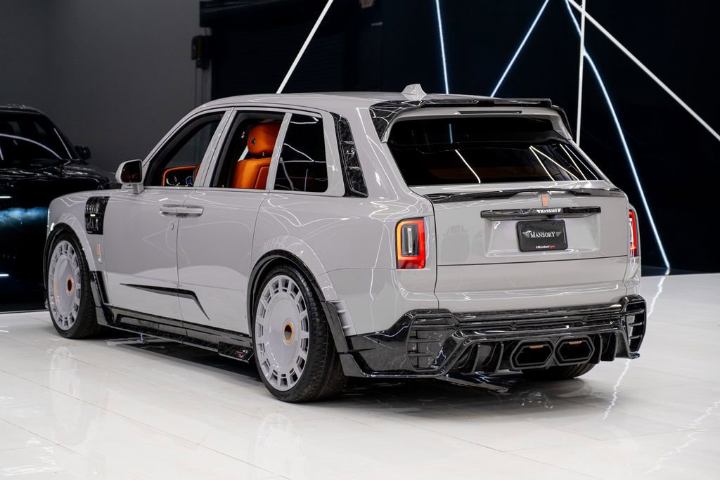 Used 2026 Rolls-Royce Cullinan AWD/4WD image 25