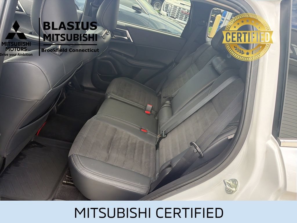 Used 2023 Mitsubishi Outlander 4WD Plug-In Hybrid image 33