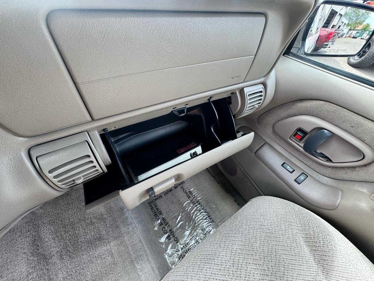 Used 1999 GMC Yukon 4WD 4-Door image 30