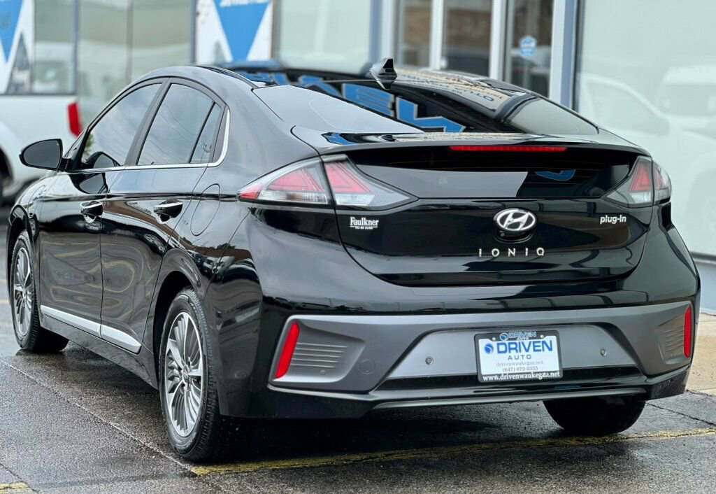 Used 2021 Hyundai Ioniq Limited FWD image 3