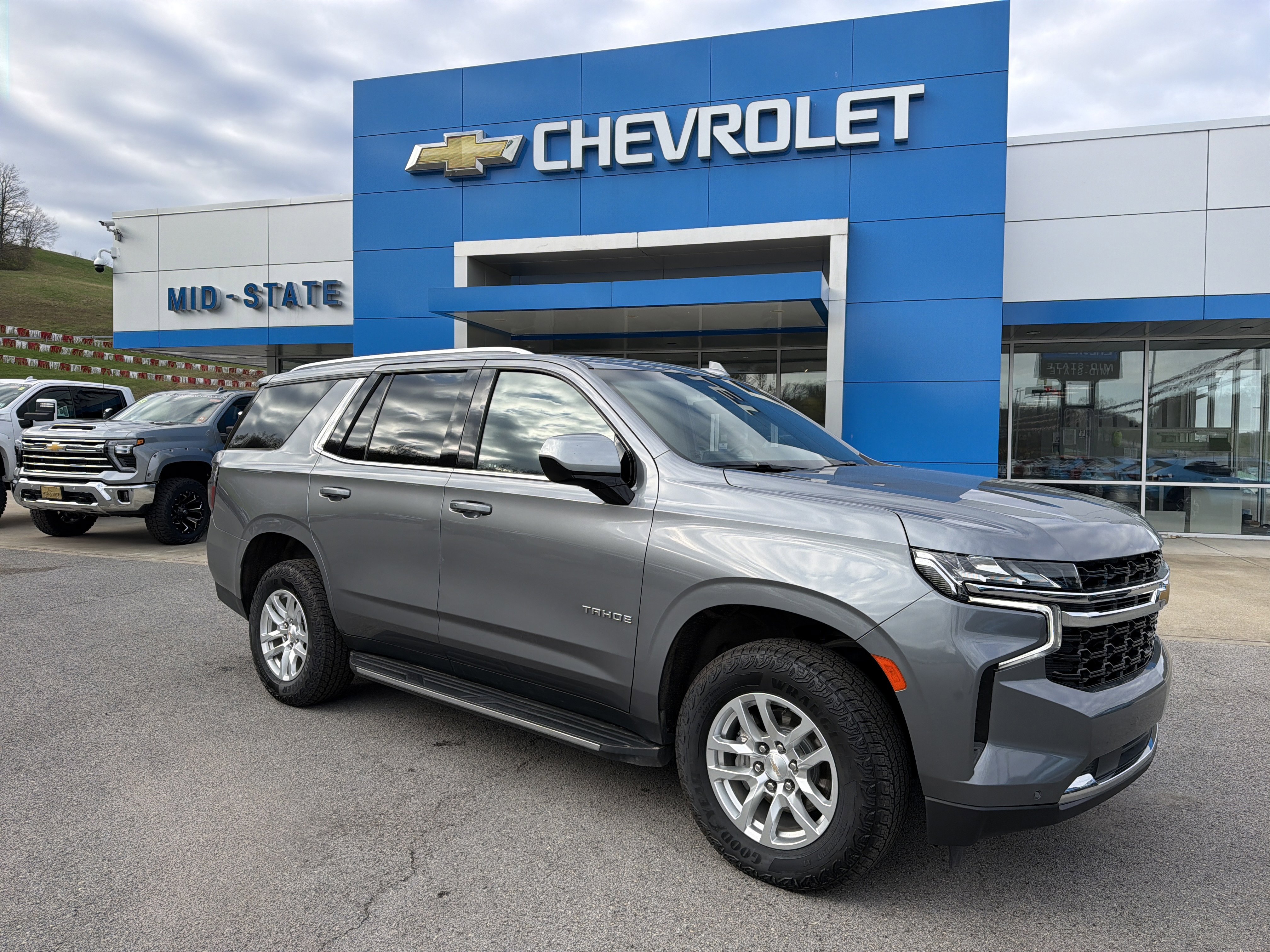 Used 2022 Chevrolet Tahoe LS AWD/4WD image 1