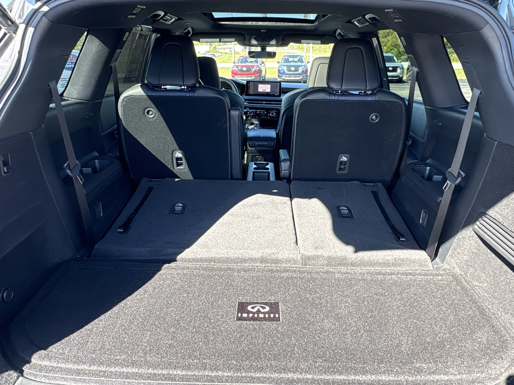 Used 2026 INFINITI QX60 Sport w/ Dark Cargo Package AWD/4WD image 32