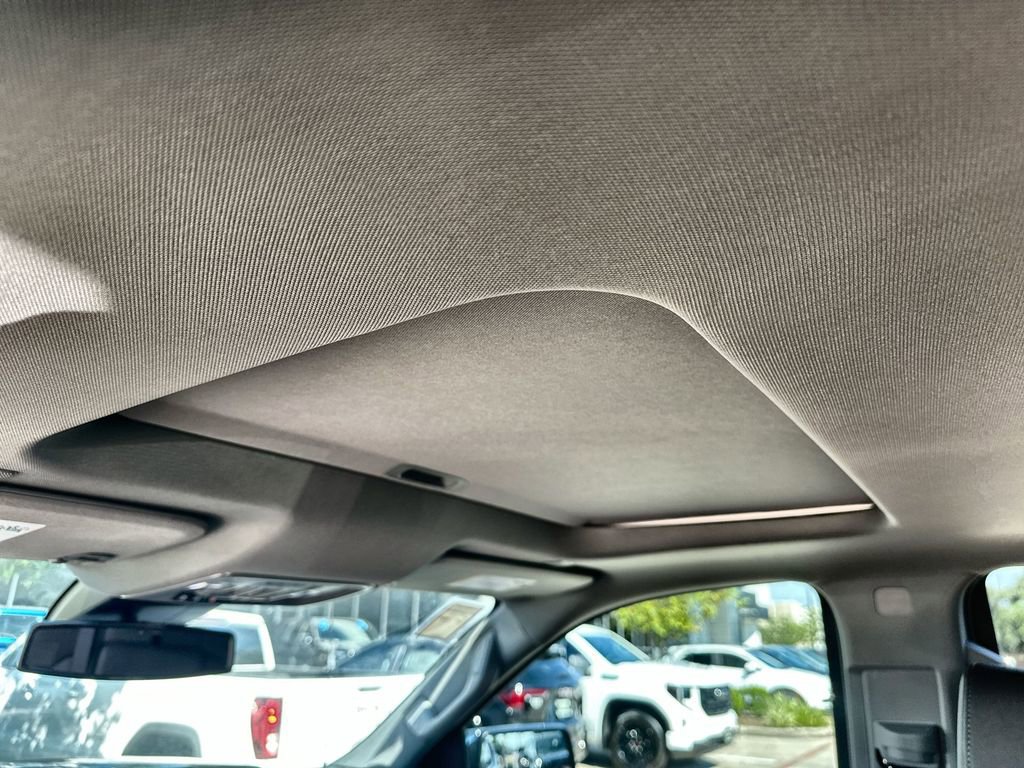 New 2026 GMC Sierra 1500 SLT AWD/4WD image 19