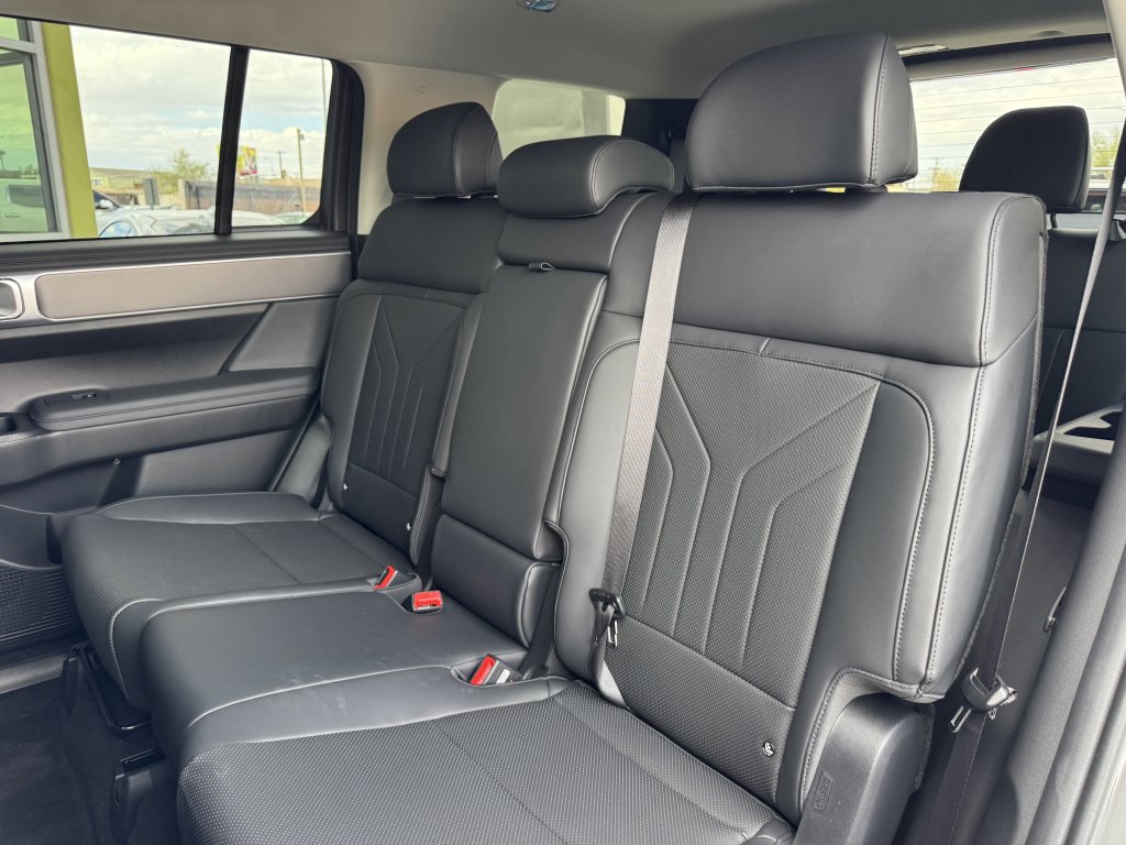 Used 2024 Hyundai Santa Fe XRT image 38