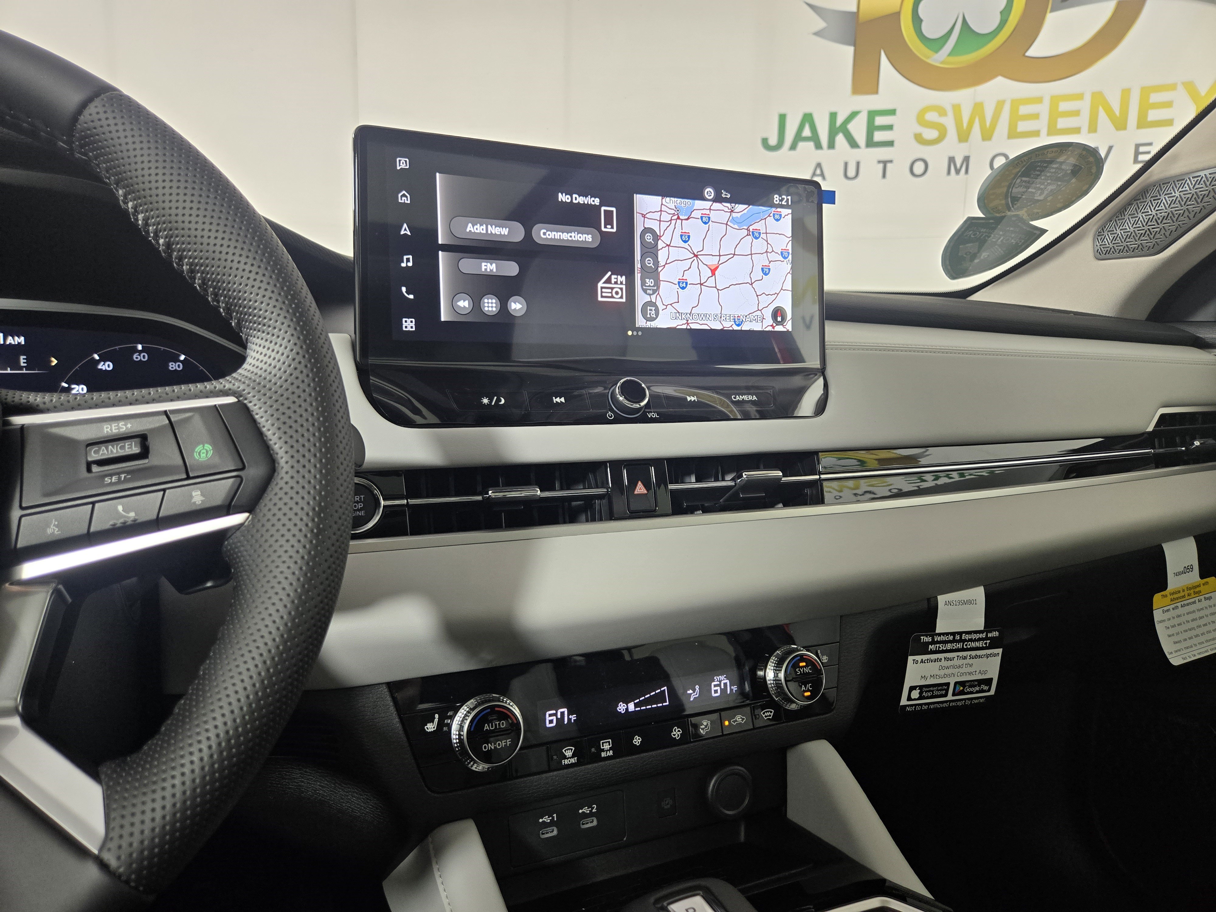 New 2025 Mitsubishi Outlander SE image 23