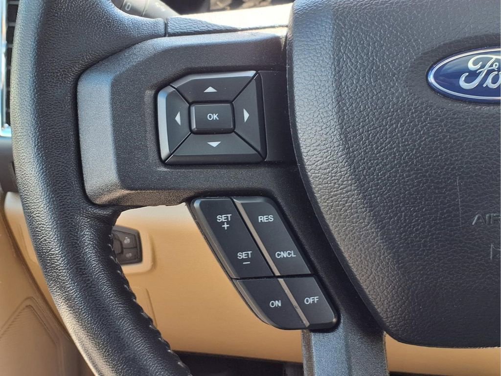 Used 2017 Ford F150 XLT w/ Equipment Group 302A Luxury AWD/4WD image 12
