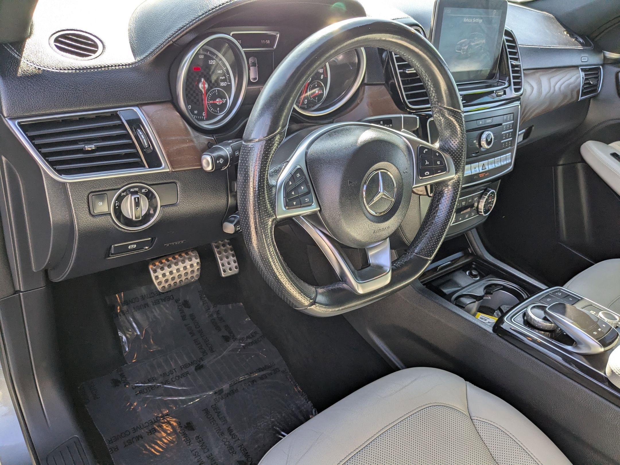 Used 2017 Mercedes-Benz GLE 43 AMG 4MATIC Coupe w/ Premium 3 Package image 16