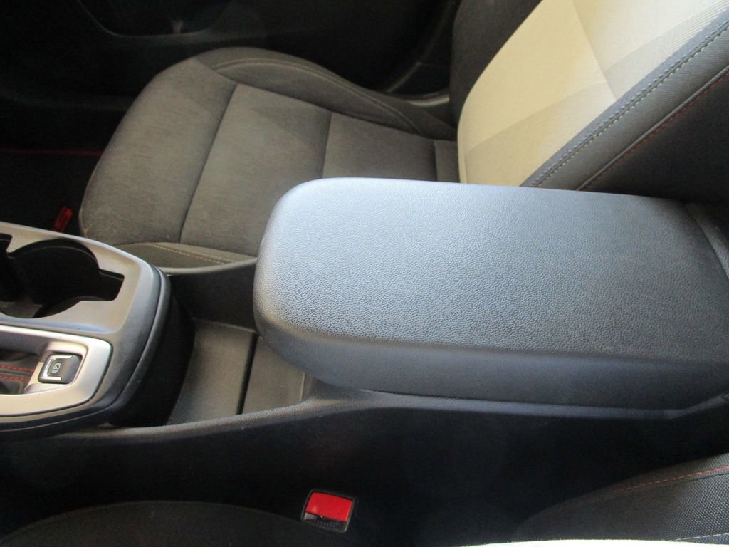 Used 2024 Chevrolet Trax RS w/ Driver Confidence Package FWD image 33