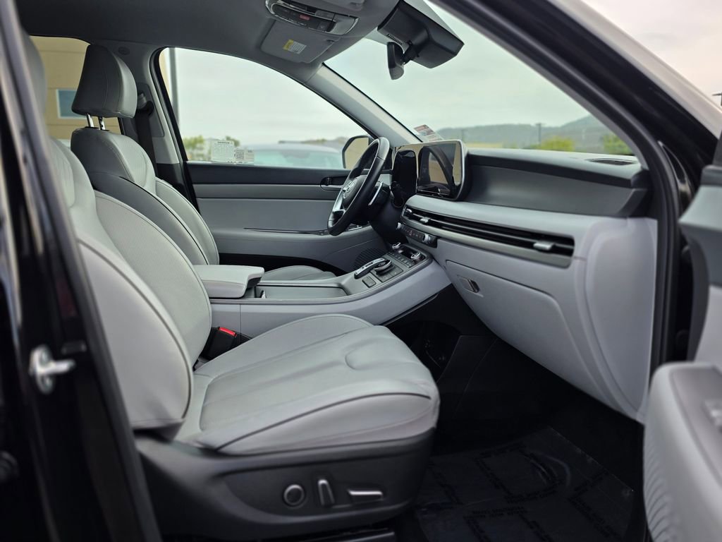 Used 2025 Hyundai Palisade SEL FWD image 10