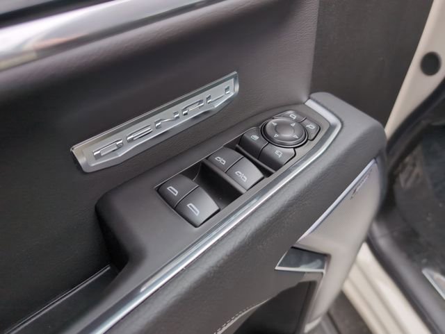 New 2026 GMC Sierra 1500 Denali w/ Denali Reserve Package image 16