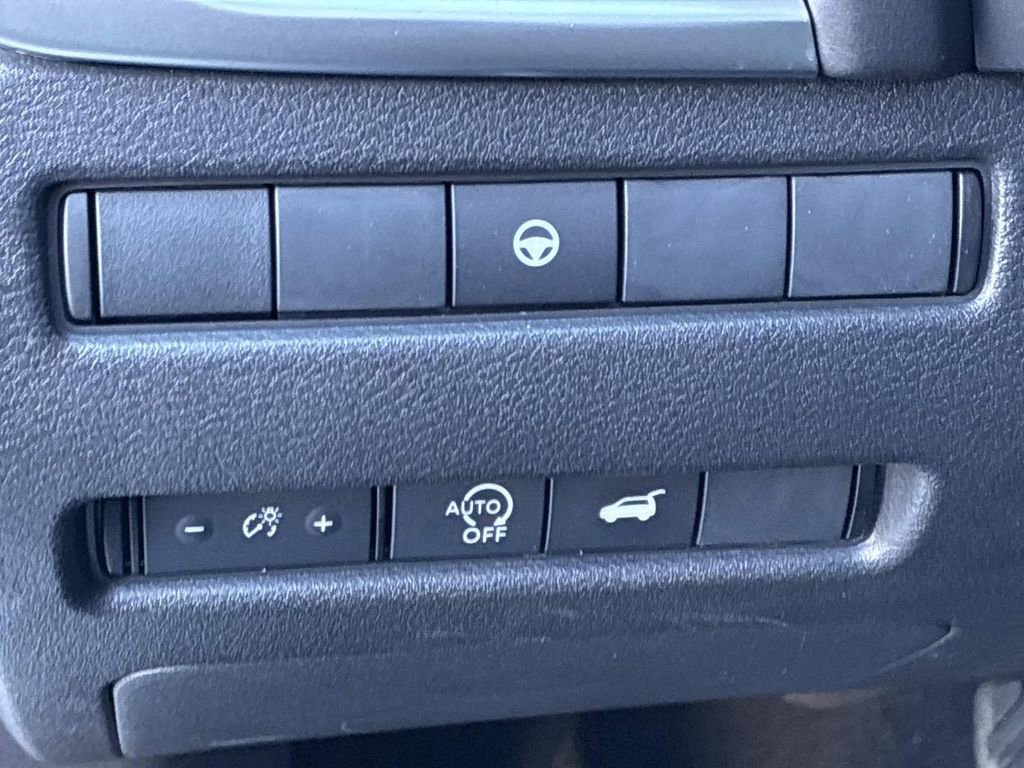 Used 2024 Nissan Rogue SL w/ SL Premium Package image 24