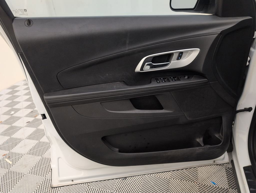 Used 2012 Chevrolet Equinox LS image 22