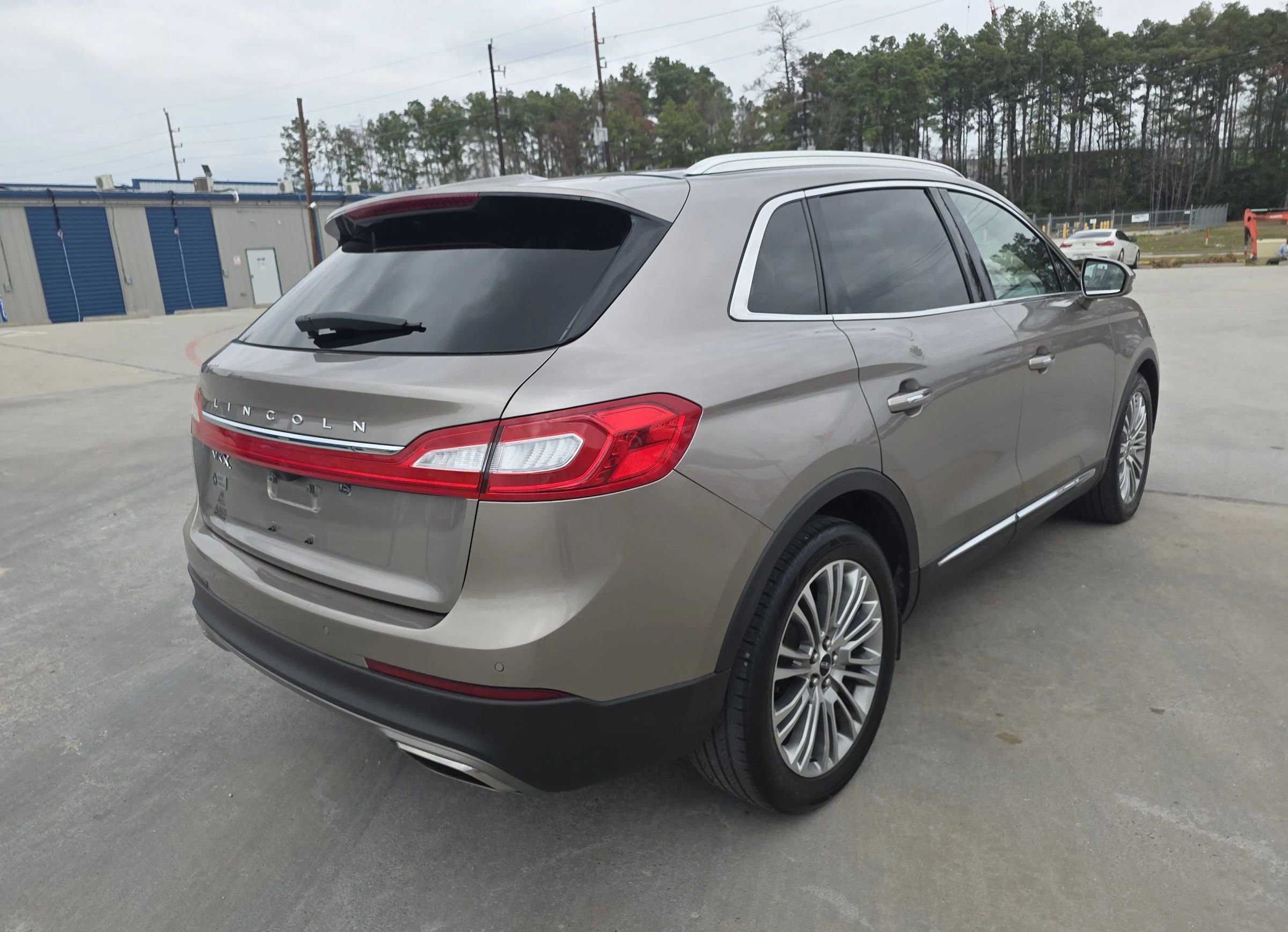 Used 2018 Lincoln MKX Reserve w/ Lincoln MKX Climate Package image 16