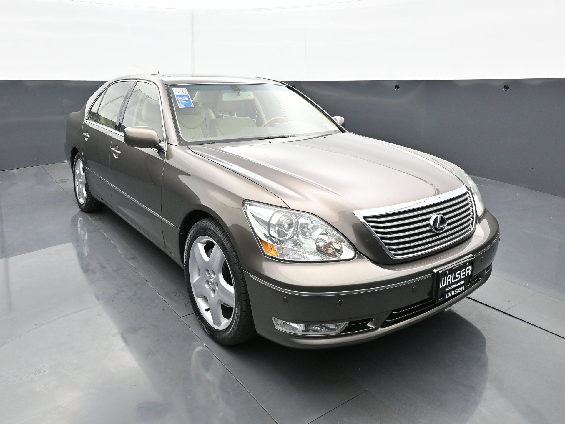 Used 2005 Lexus LS 430 RWD image 11