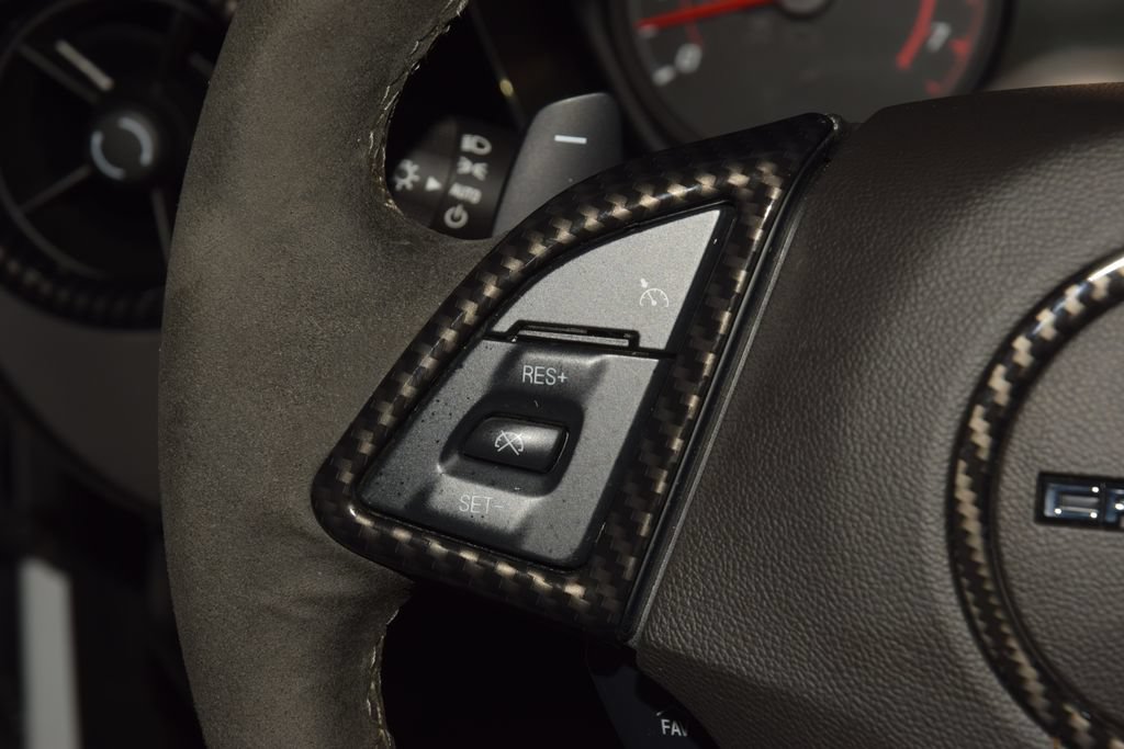 Used 2021 Chevrolet Camaro SS RWD image 38