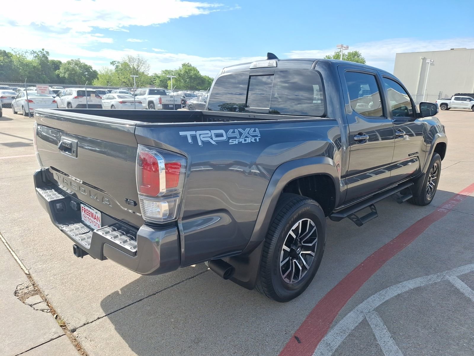 Used 2023 Toyota Tacoma TRD Sport AWD/4WD image 6
