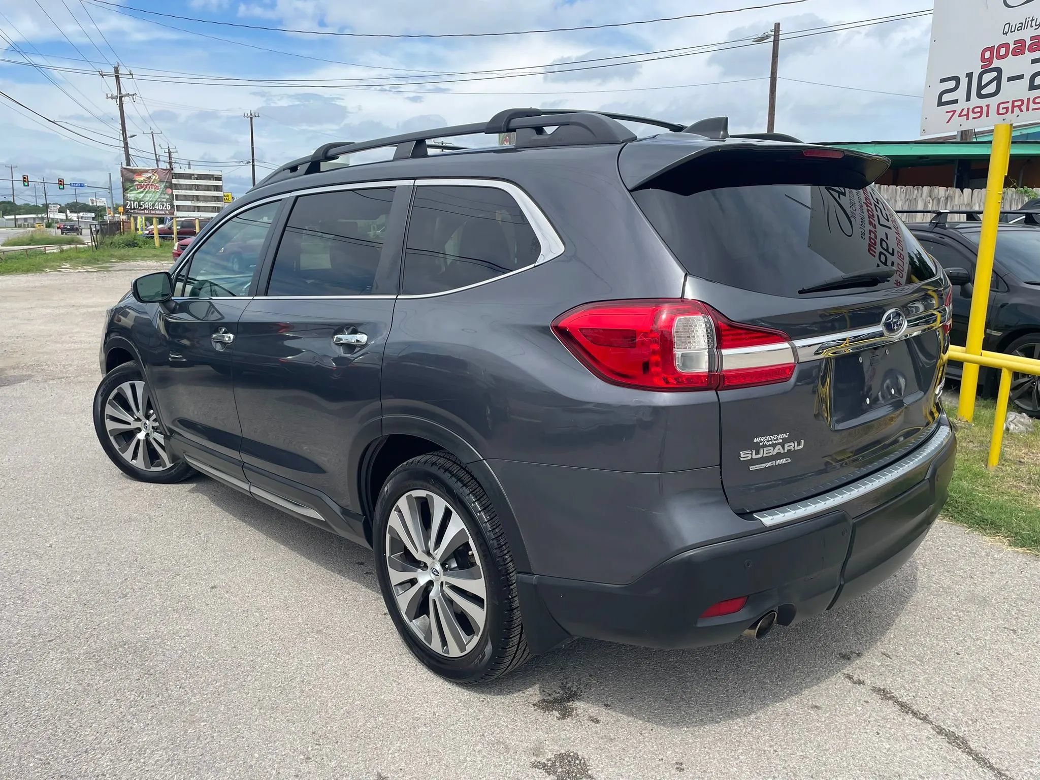 Used 2021 Subaru Ascent Touring w/ Popular Package #2A AWD/4WD image 3