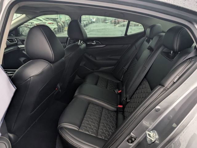 Used 2021 Nissan Maxima Platinum w/ Sport Mat Group image 9