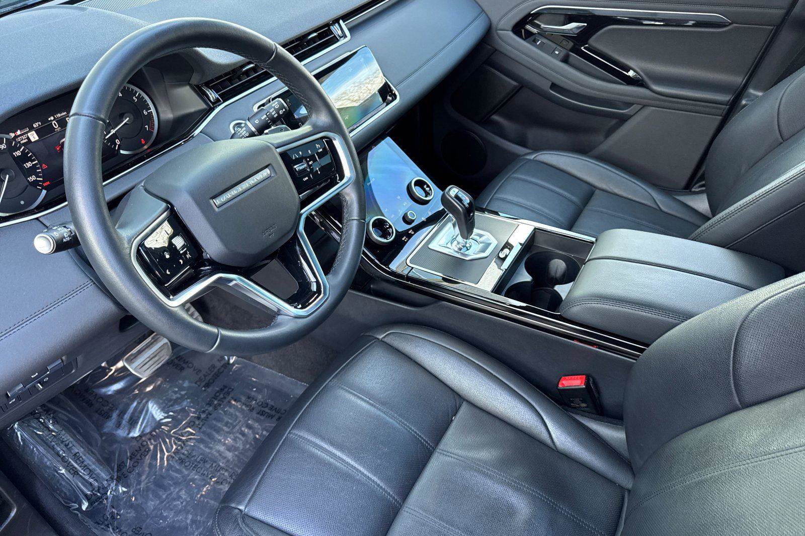 Used 2023 Land Rover Range Rover Evoque R-Dynamic SE image 9