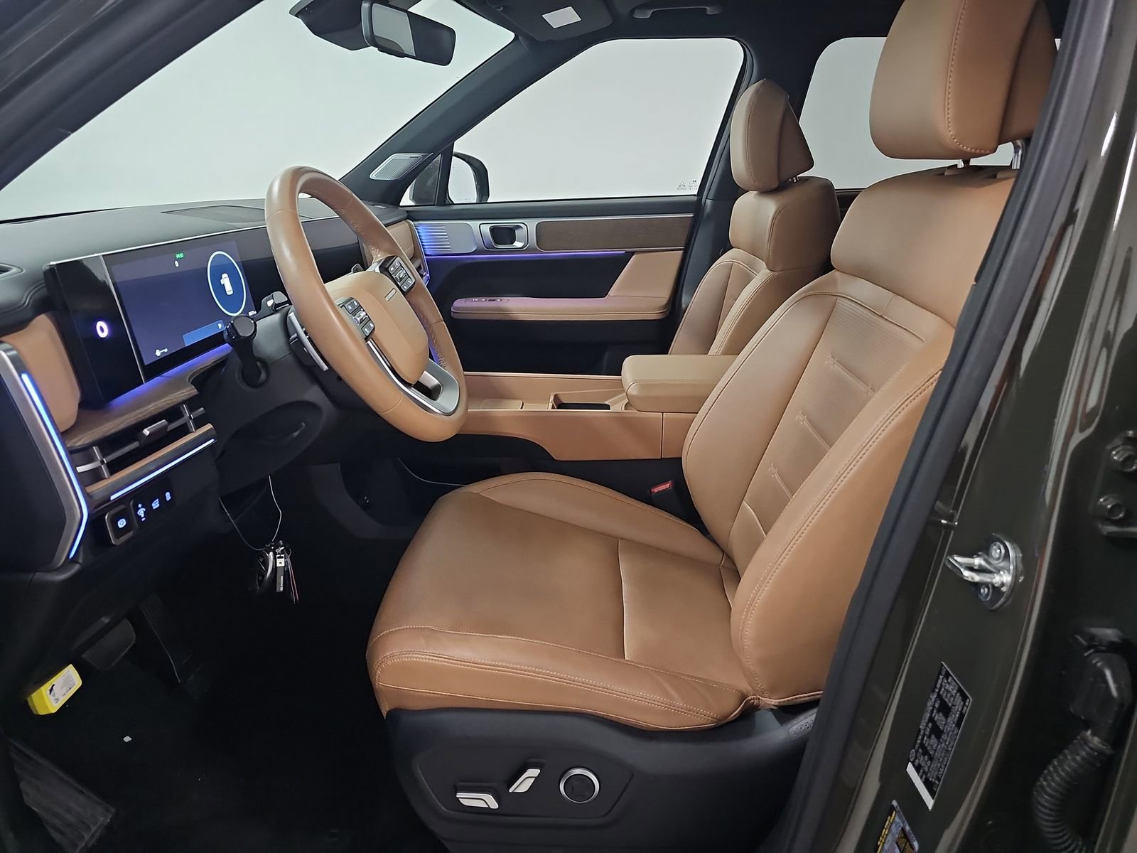 Used 2024 Hyundai Santa Fe Limited image 10