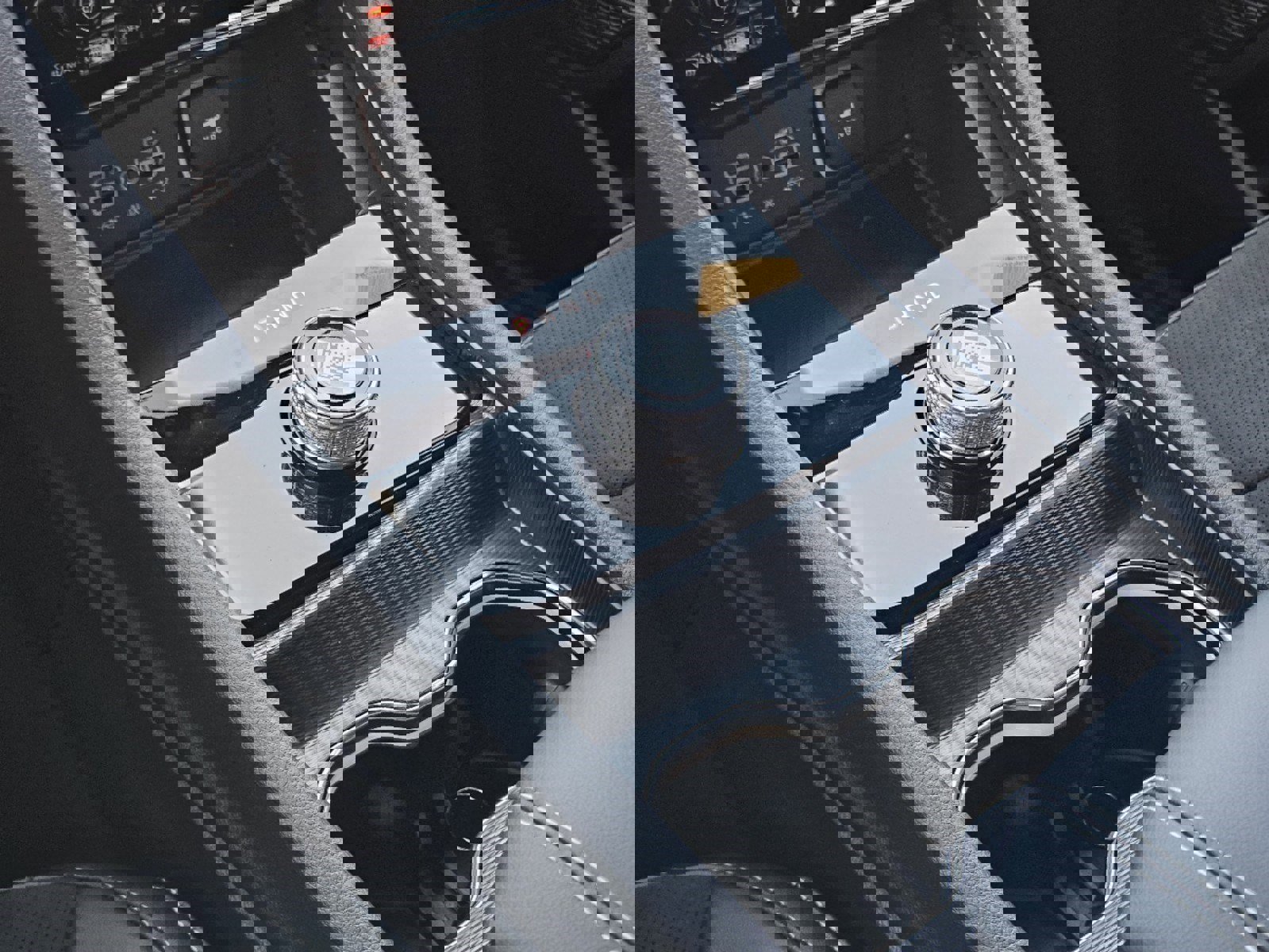 New 2025 Jeep Grand Cherokee Altitude image 21