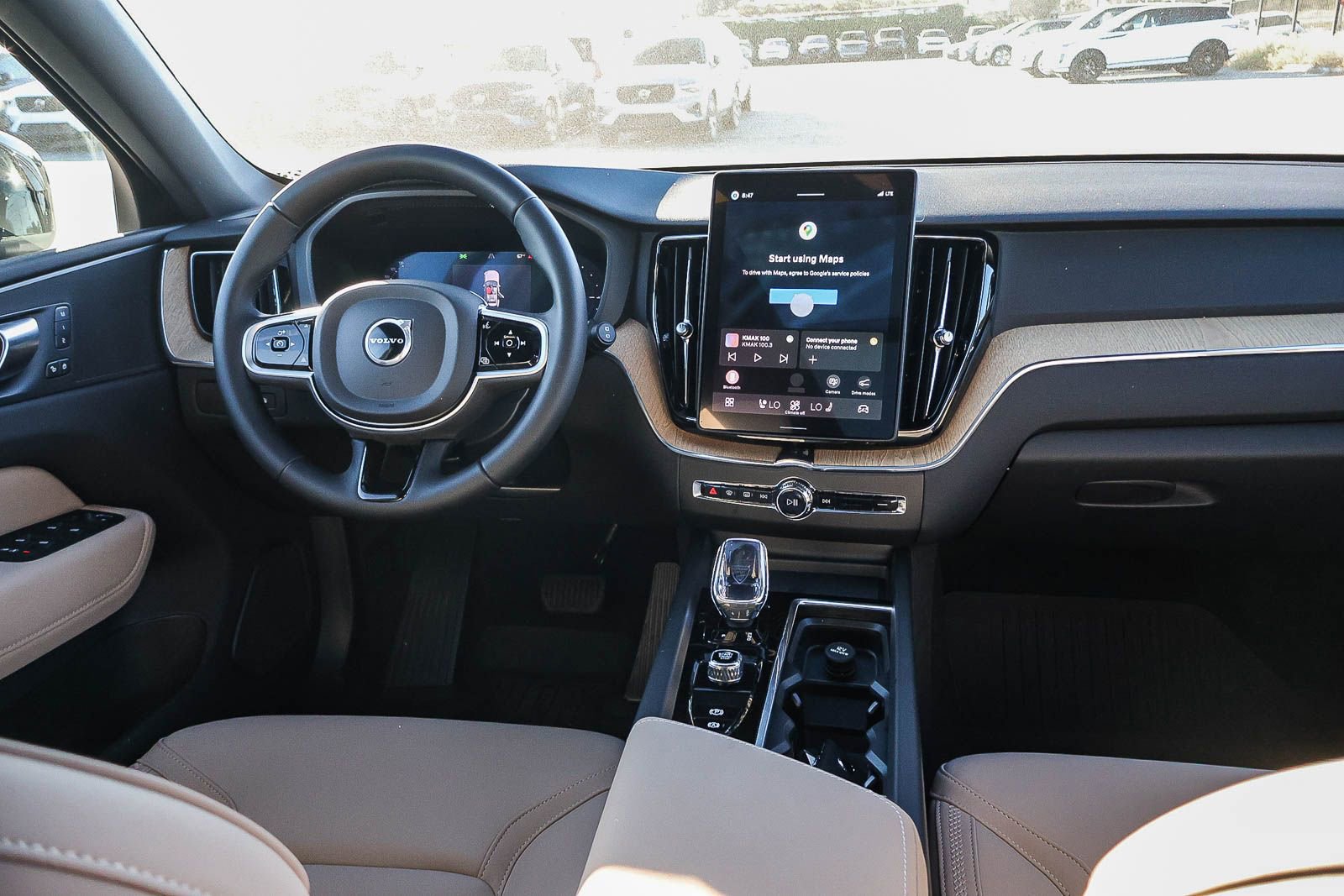 New 2026 Volvo XC60 T8 Plus w/ Climate Package image 23