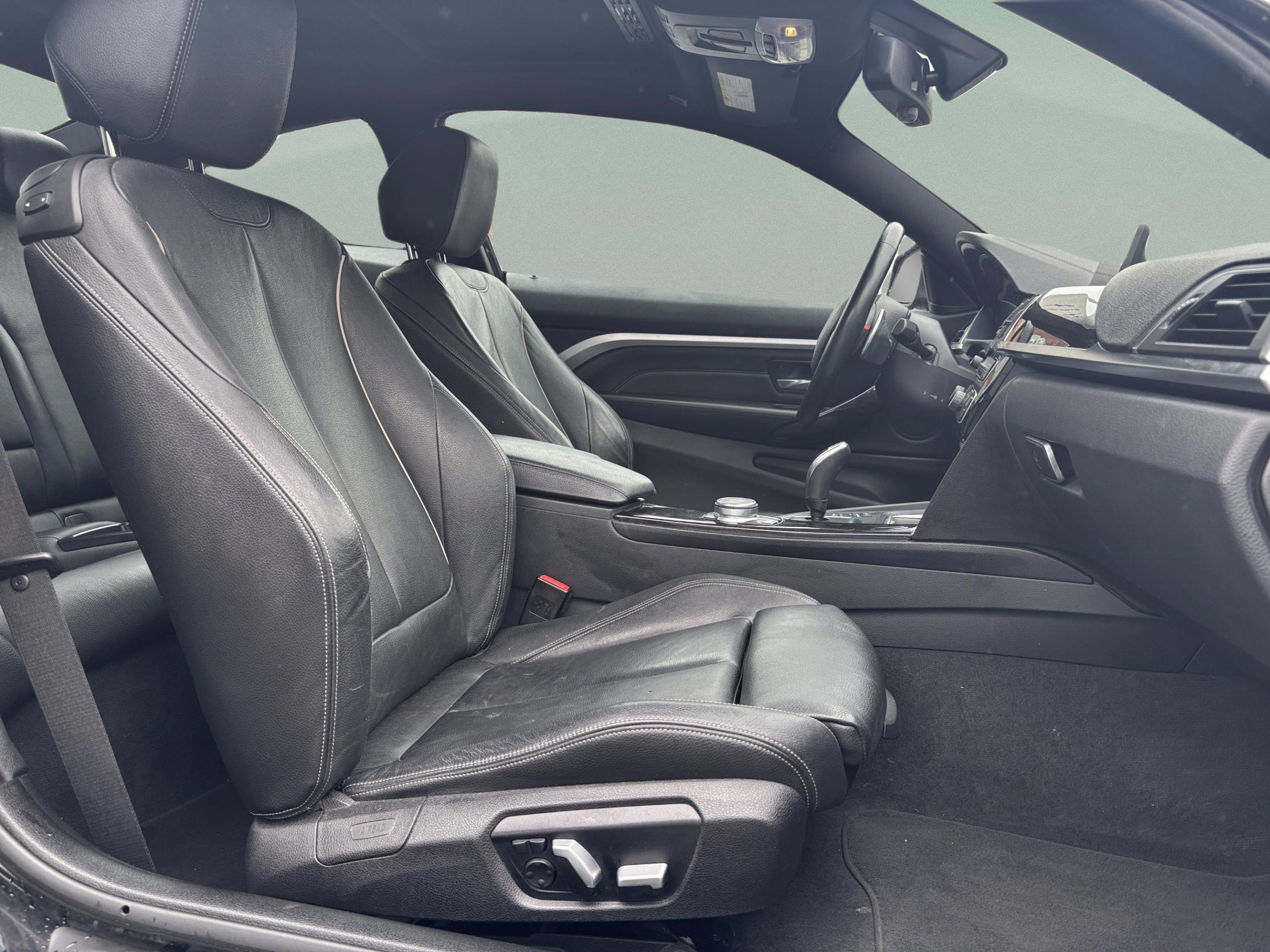 Used 2019 BMW 430i Coupe w/ Convenience Package image 18