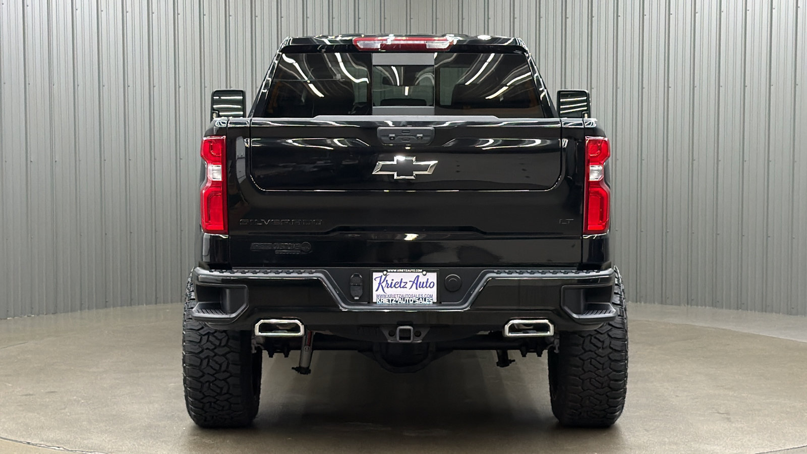 Used 2025 Chevrolet Silverado 1500 LT Trail Boss w/ Convenience Package II AWD/4WD image 4