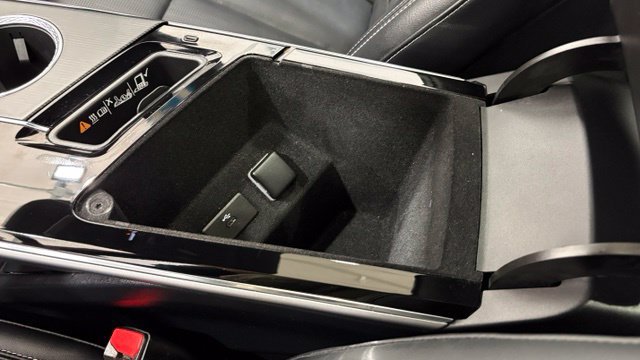 Used 2025 Cadillac Lyriq Luxury AWD/4WD image 43