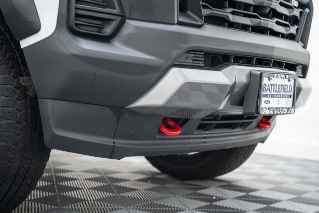 Used 2023 Chevrolet Colorado Trail Boss w/ LPO, Dark Essentials Package AWD/4WD image 14