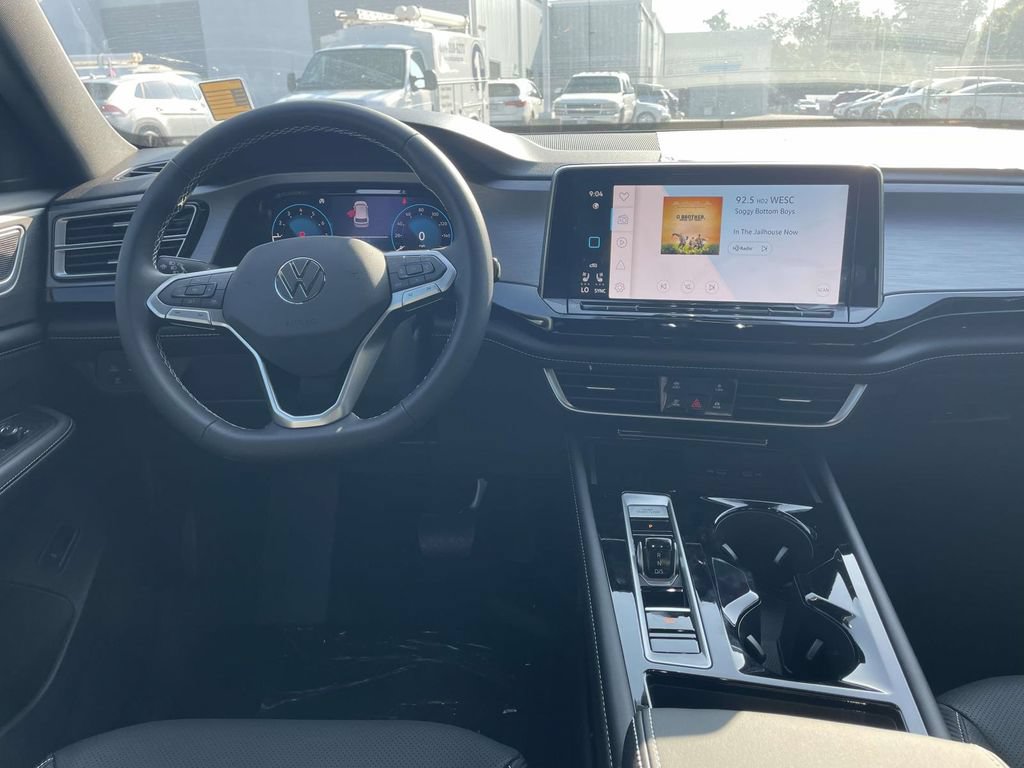 New 2026 Volkswagen Atlas Cross Sport SE FWD image 14