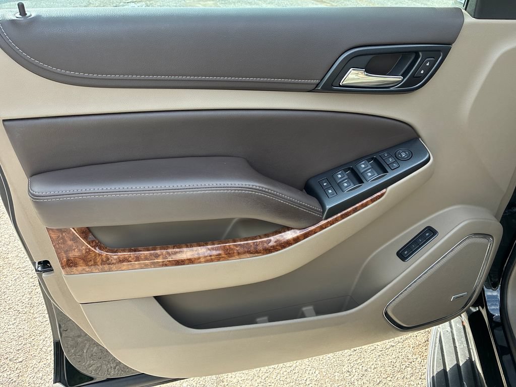 Used 2020 Chevrolet Suburban Premier w/ Max Trailering Package RWD image 10